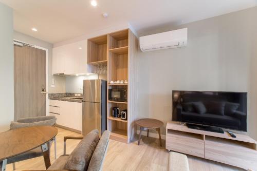 1 Bdr Pool Access Apartment Bangtao #103