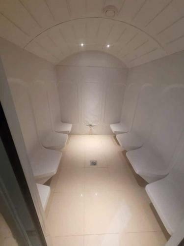 2 Bedroom Luxury Beach Apartment With Full Seaview