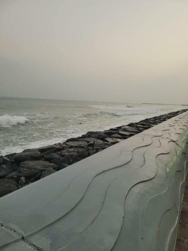 2 Bedroom Luxury Beach Apartment With Full Seaview