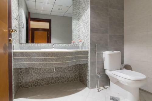 Luxury 1 Br Beach Apartment With Full Sea View