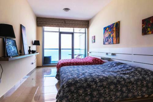 Luxury 1 Br Beach Apartment With Full Sea View