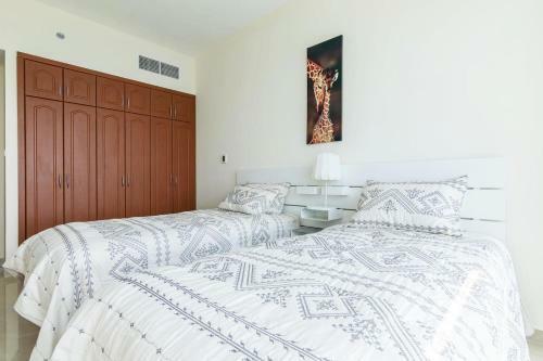 Top Floor Luxury 2br Beach Apartment With Full Sea View