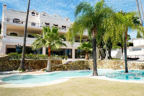 Huge Golf And Spa Mansion 8 Min From Puerto Banus