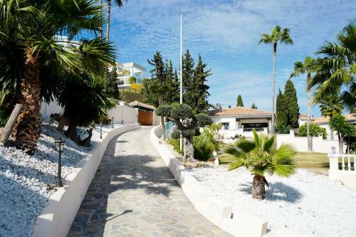 Huge Golf And Spa Mansion 8 Min From Puerto Banus