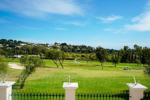 Huge Golf And Spa Mansion 8 Min From Puerto Banus