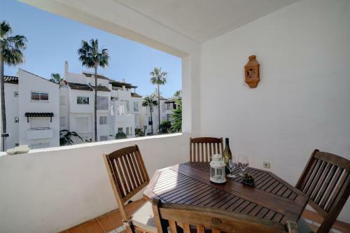 Apartamento Relaxing Beachfront Complex With Swimming Pool In Costalita