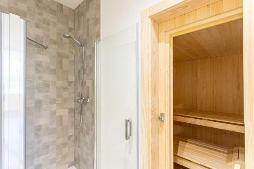 Green Infinity Luxury Apartment By Ghr Rentals