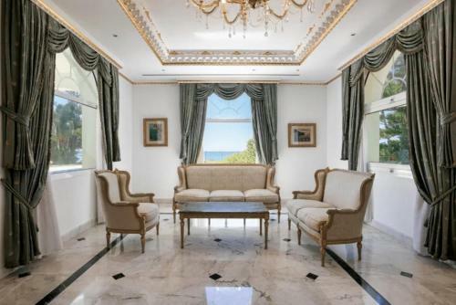The Palace Marbella - Lavish Beachfront Villa
