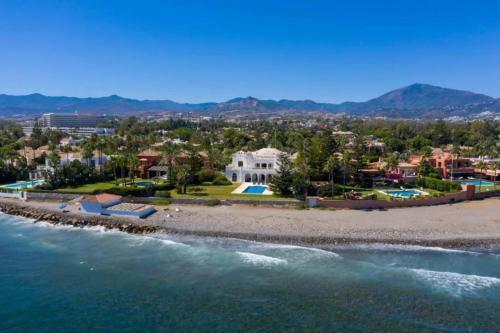 The Palace Marbella - Lavish Beachfront Villa