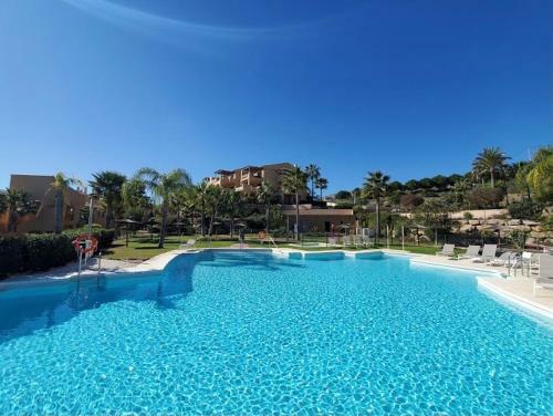 Luxury Apartment In Benahavis With Amazing Views