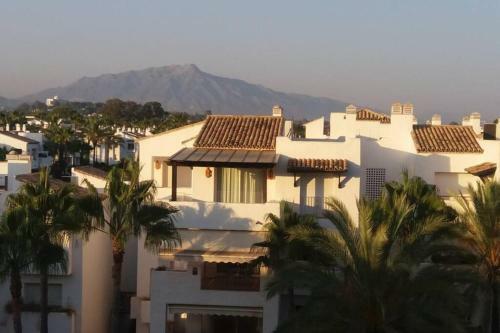 Apartamento �tico En Marbella Con Vistas Al Mar