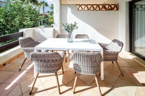 Ssg- Modern 2 Bedroom Apartment Sunset Golf