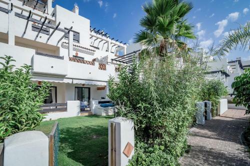 Ssg- Modern 2 Bedroom Apartment Sunset Golf