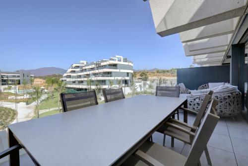 Oasis 325 - Luxury Apartments