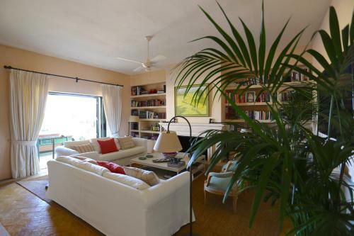 Las Ranas Casasola Beach Villa 15pax