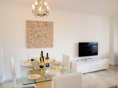 Sun Beach Apartment