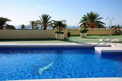 Beautiful 2-bed Apartment In Estepona With Seaview