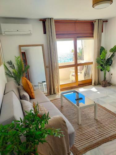 Apartamento En Primera L�nea De Playa En Estepona