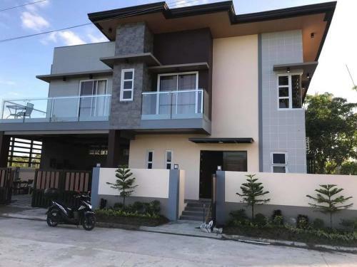 Private Beach House In Batangas.paradise Hotel Inspired