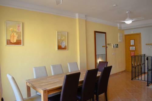 4 Bed Ground Floor Apartment With Rooftop Pool