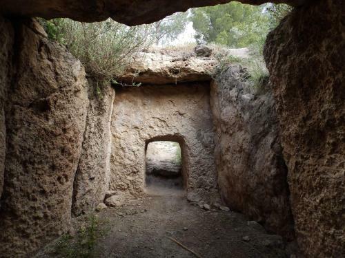 Cueva Alfano