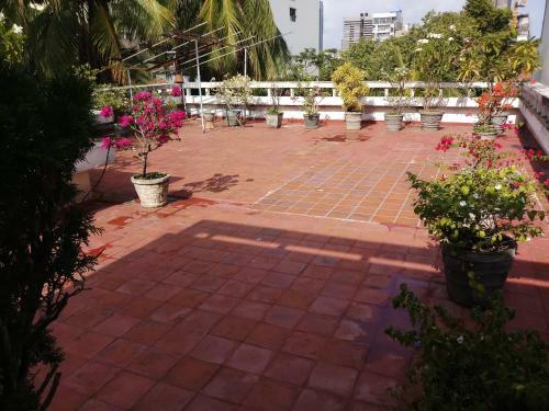 Hostal Elegance Oasis, Colombo 3 - Upscale Holiday Bungalow With Round-the-clock Service
