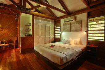 Hotel Wananavu Beach Resort