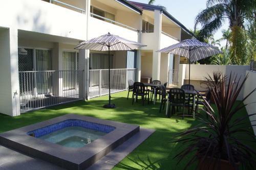 Aparthotel Noosa Parade Holiday Inn