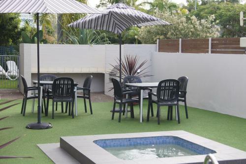 Aparthotel Noosa Parade Holiday Inn