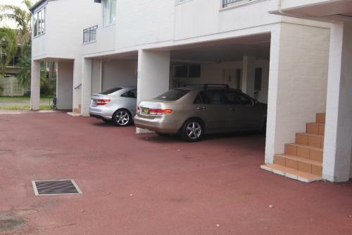 Aparthotel Noosa Parade Holiday Inn