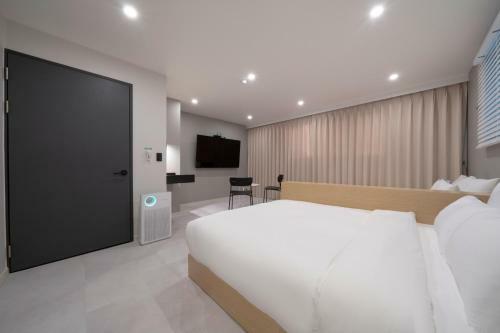 Hotel Object Aank Gumi