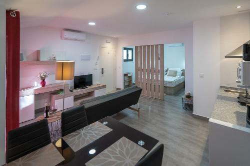 Apartamentos La Laguna