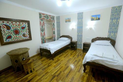 Hostal Polvonnazir Guest House