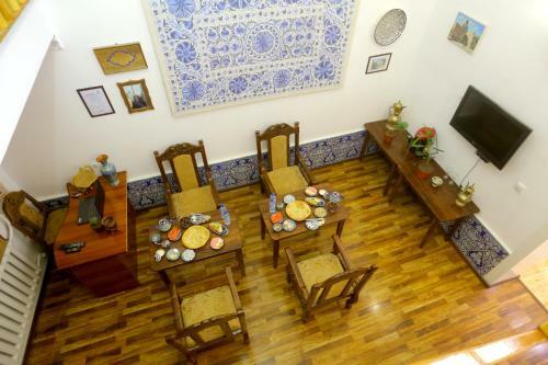 Hostal Polvonnazir Guest House