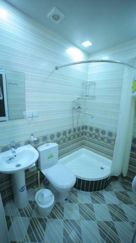 Hostal Qutlug Qadam Guest House