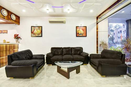 Townhouse Oak Hotel Hillview