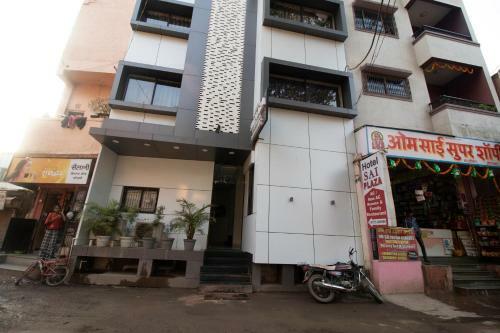 Oyo Flagship 43003 Hotel Sai Plaza