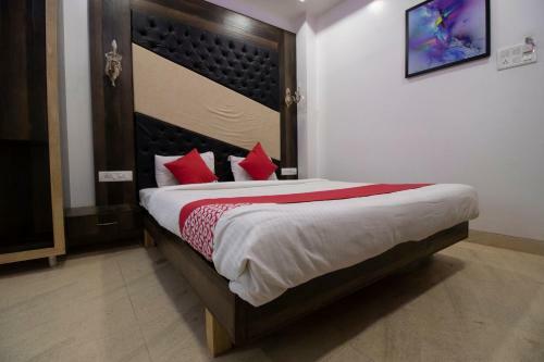 Oyo Flagship 43003 Hotel Sai Plaza