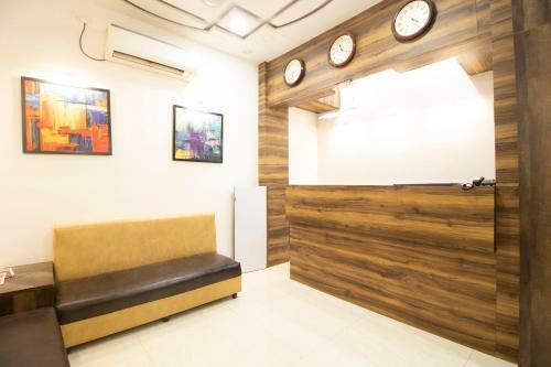 Oyo Flagship 43003 Hotel Sai Plaza