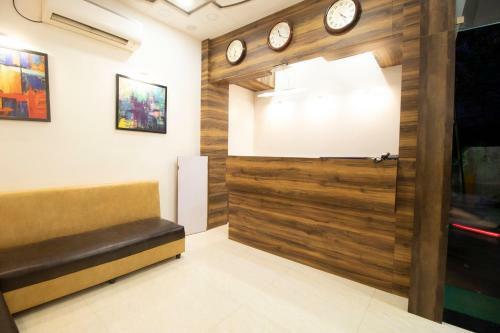 Oyo Flagship 43003 Hotel Sai Plaza