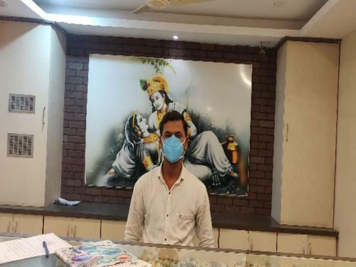 Hotel Oyo Flagship 87206 Ellora Crown