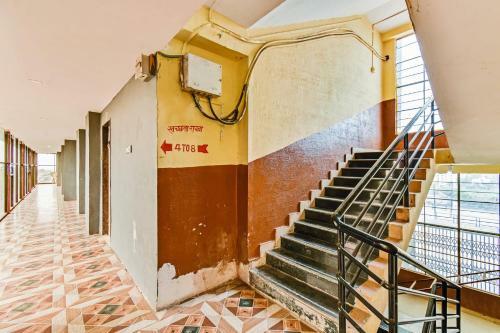 Oyo 79409 Hotel Shivraj Executive