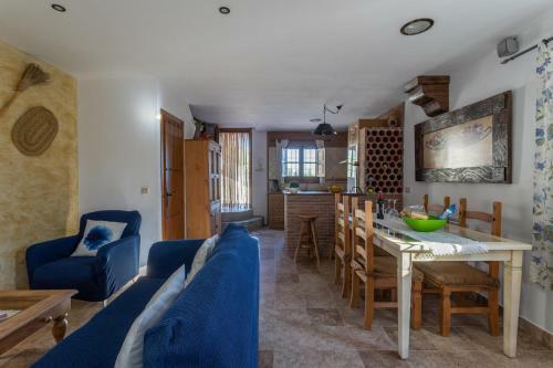 Fuente Luz Cottage