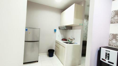 Kozy Room Sentul Tower Apartemen