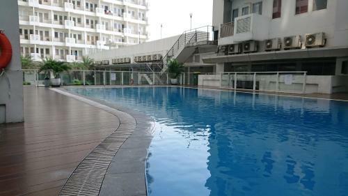 Kozy Room Sentul Tower Apartemen