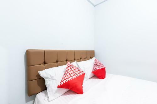 Hotel Oyo 1516 Cemara Gading Syariah