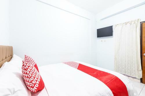 Hotel Oyo 1516 Cemara Gading Syariah