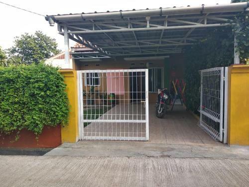Bu Sur Homestay