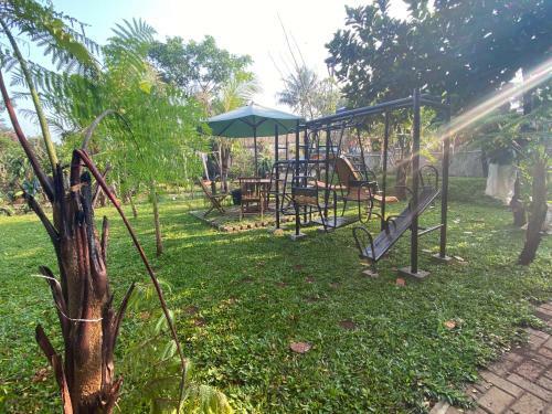 Hotel Embay House & Private Pool