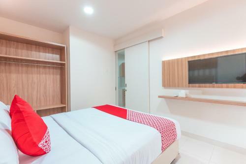 Hotel Oyo 1948 Apartement Sentul Tower
